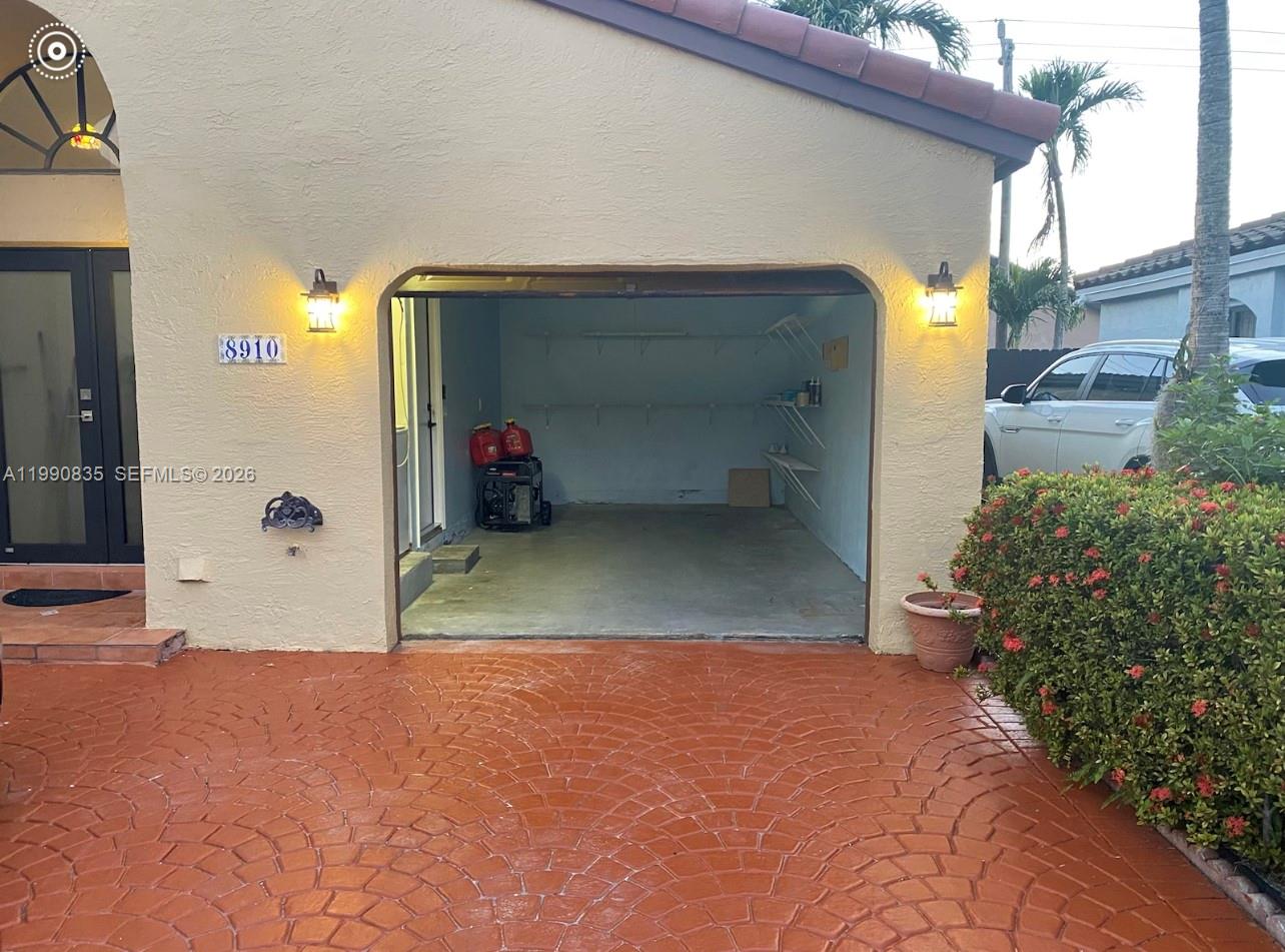 POINCIANA POINTE PHASE 1 - Residential Lease