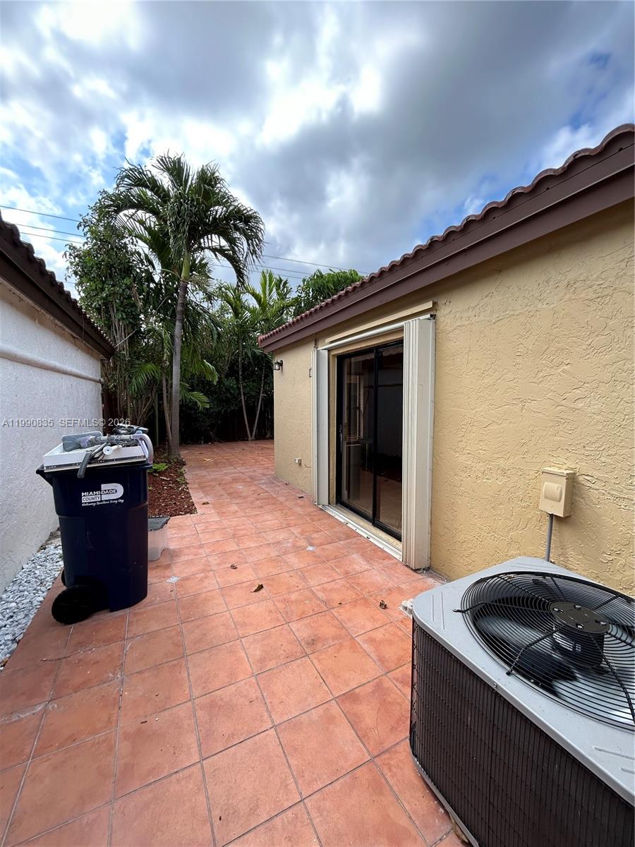 POINCIANA POINTE PHASE 1 - Residential Lease