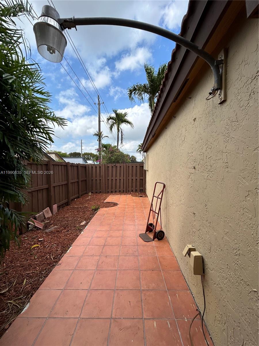 POINCIANA POINTE PHASE 1 - Residential Lease