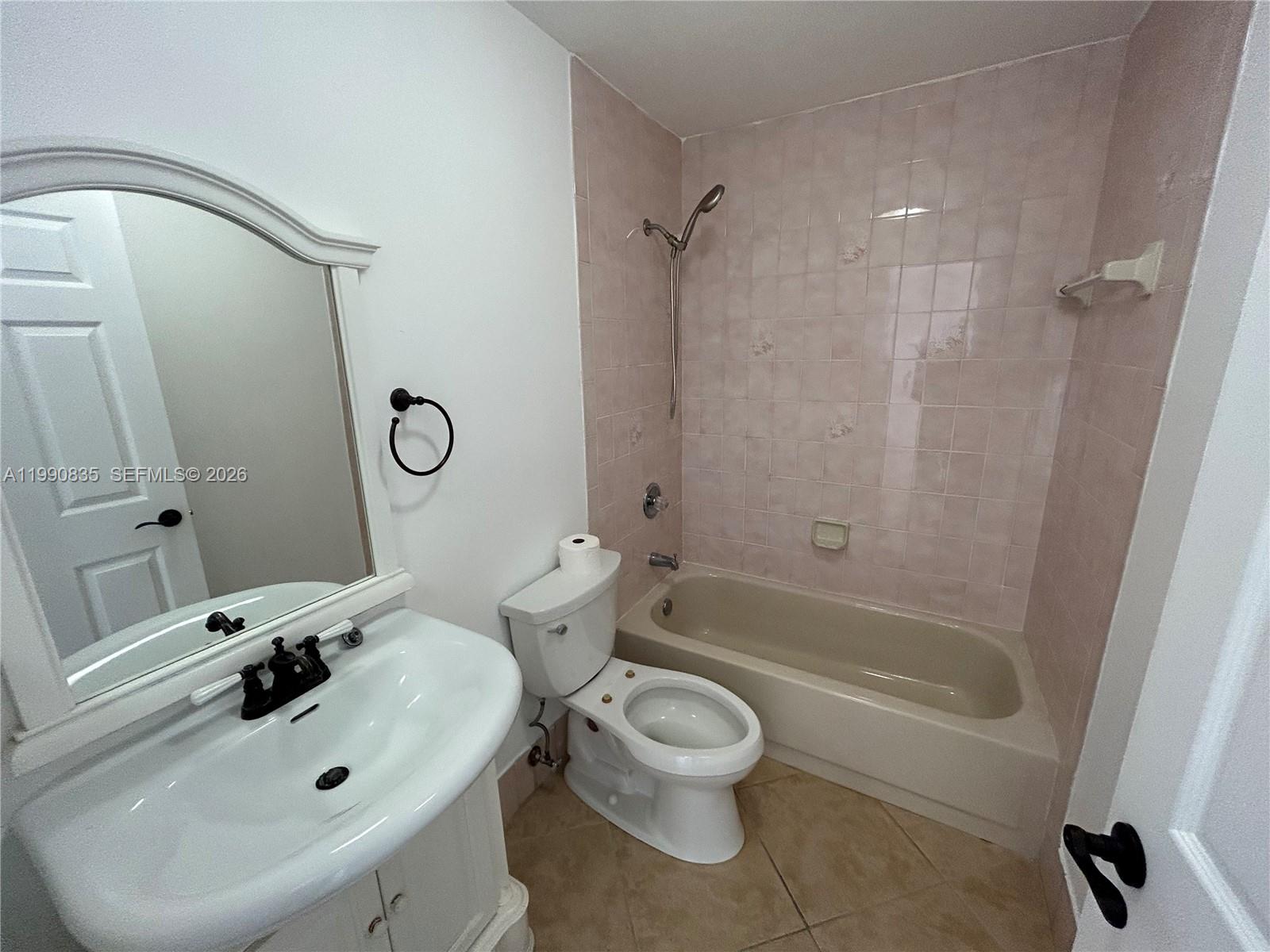 POINCIANA POINTE PHASE 1 - Residential Lease