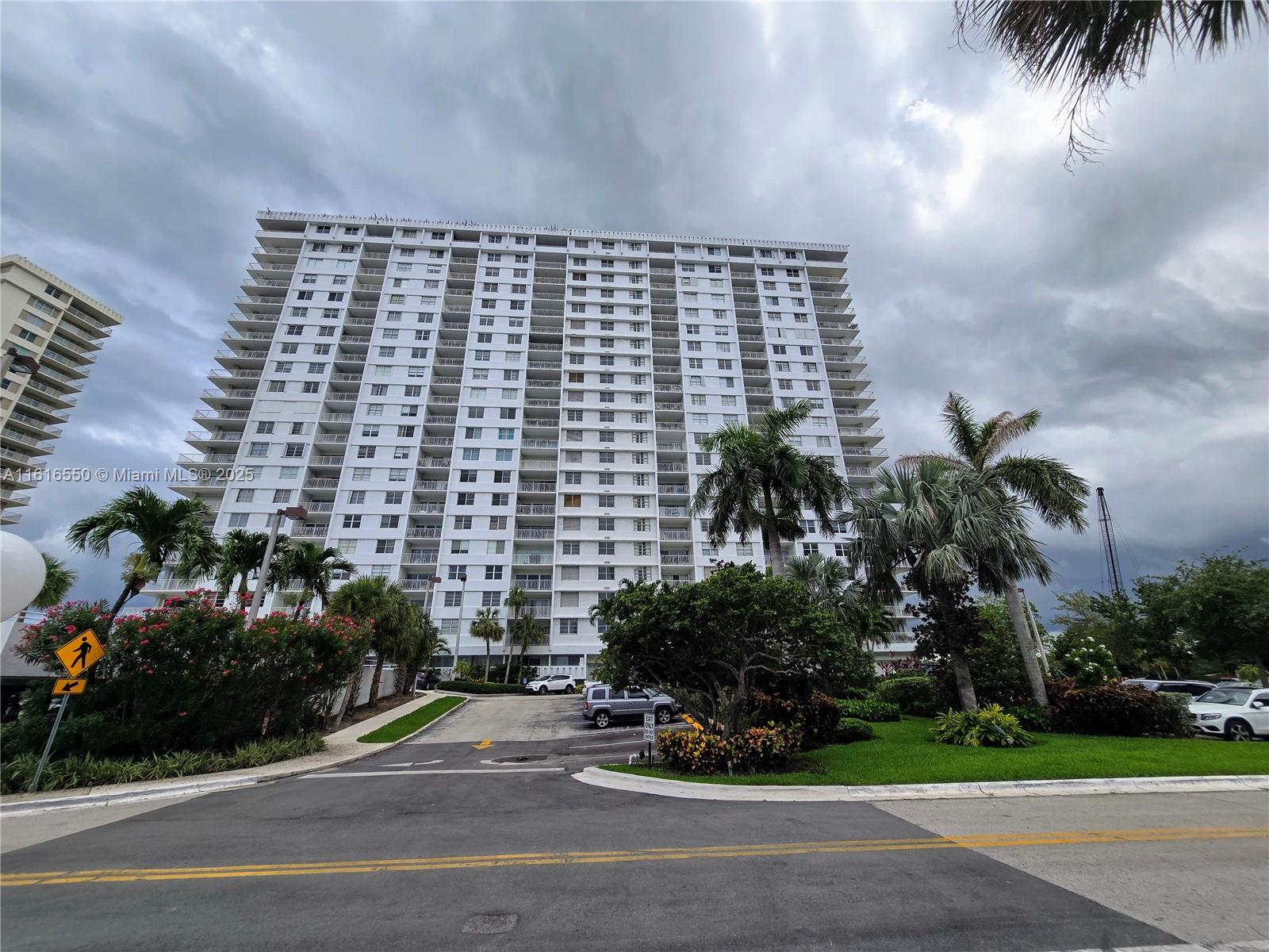 Property for Sale at 500 Bayview Dr 732, Sunny Isles Beach, Miami-Dade County, Florida - Bedrooms: 2 
Bathrooms: 2  - $445,000