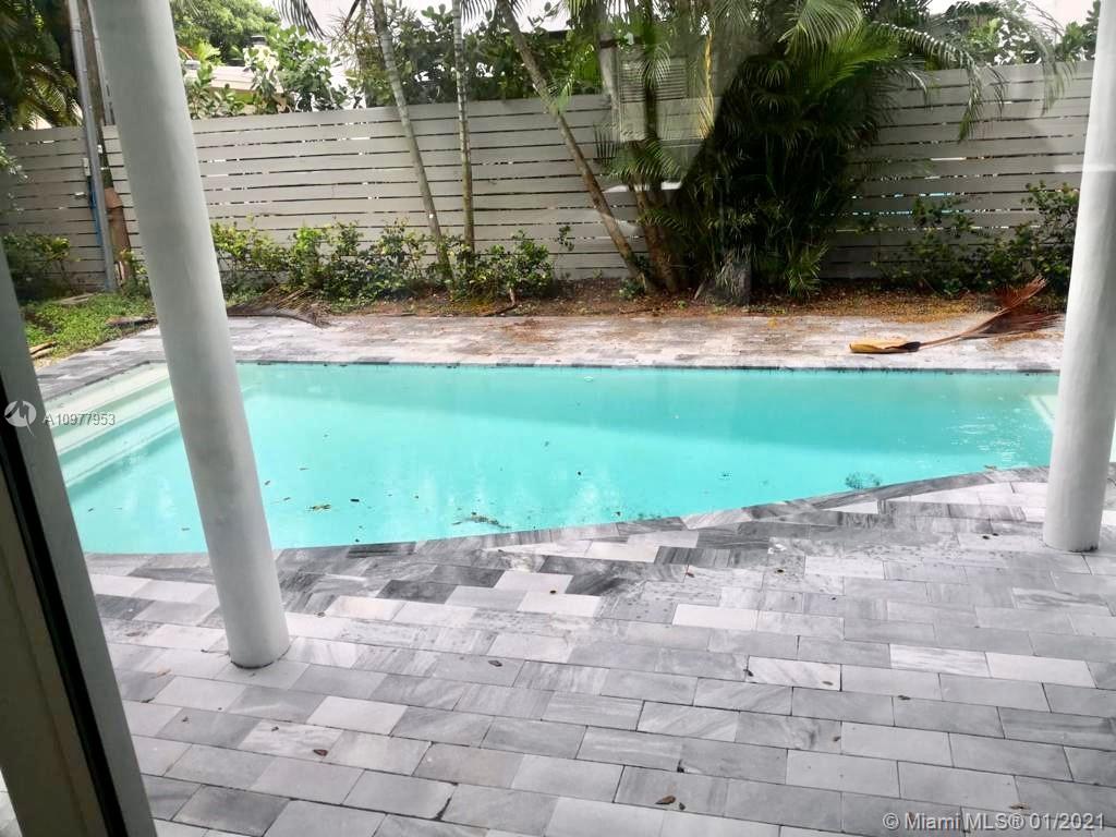 RIO VISTA C J HECTORS RES - Residential