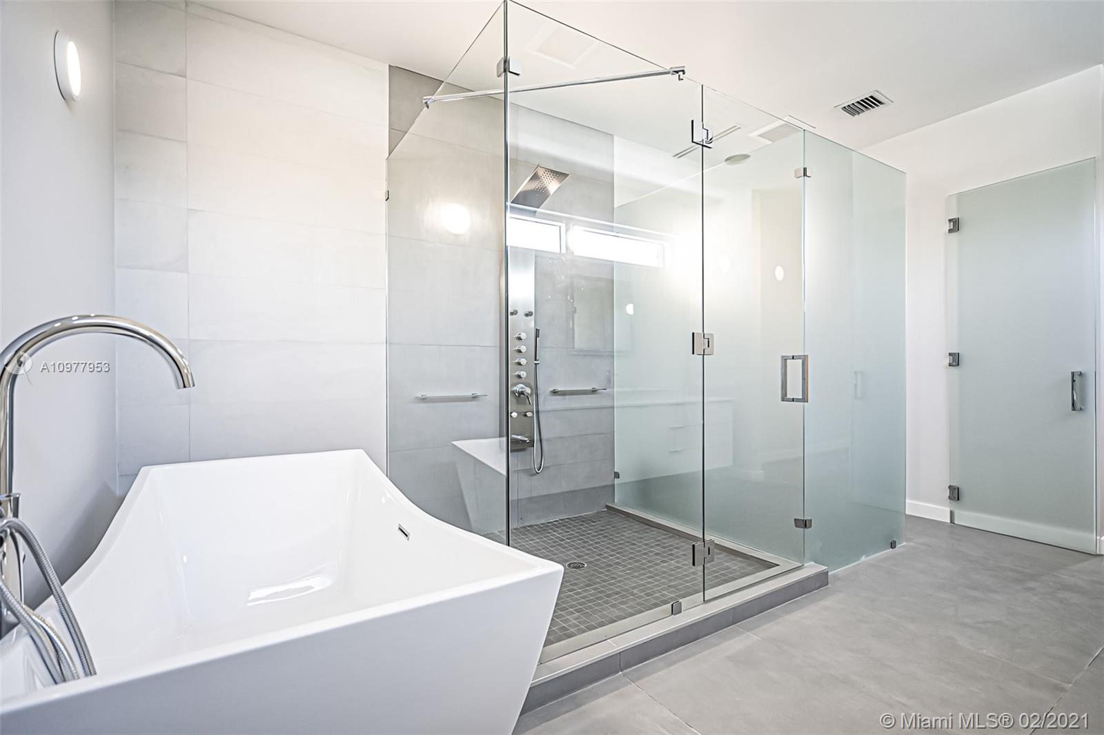 RIO VISTA C J HECTORS RES - Residential