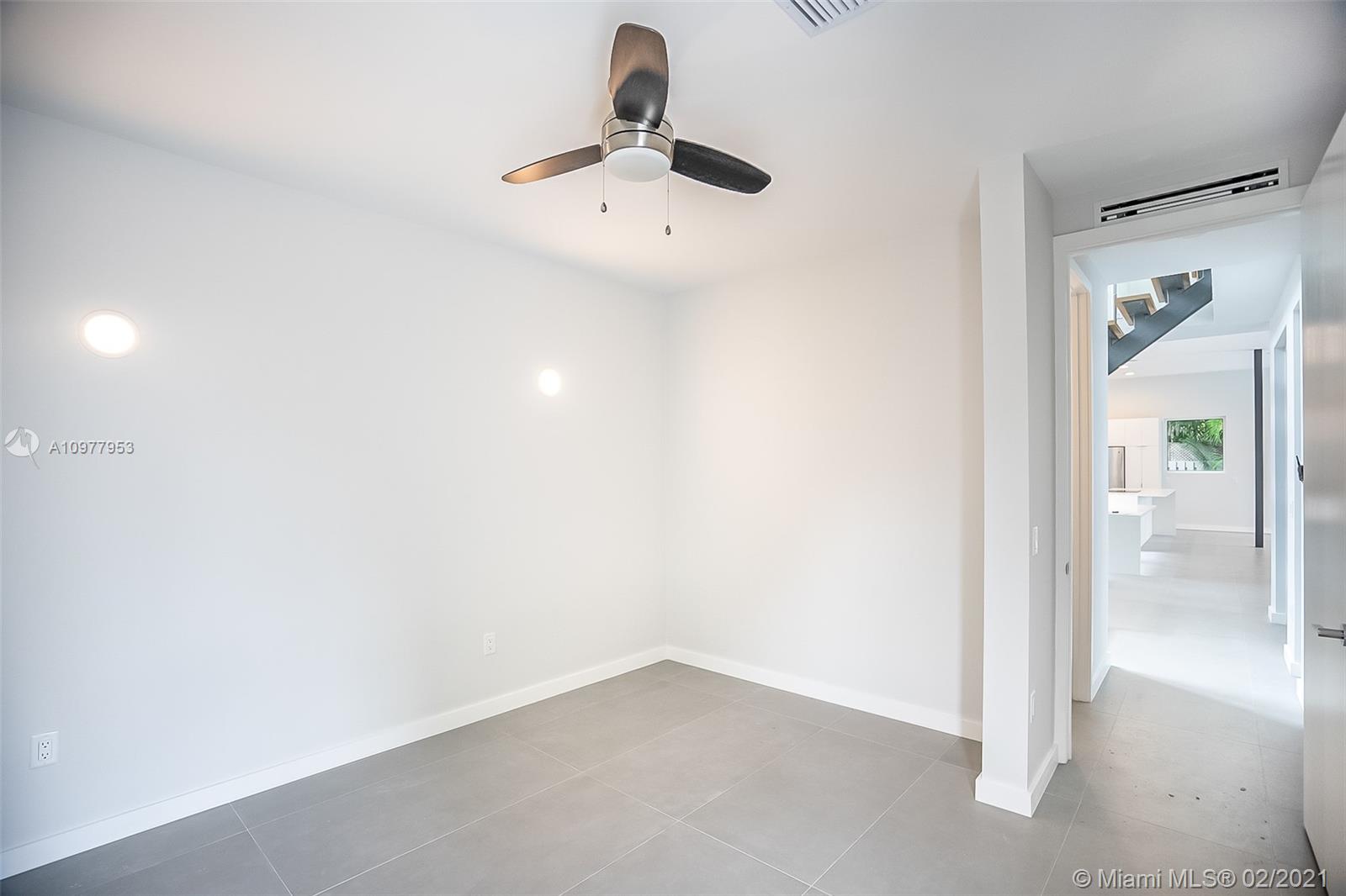 RIO VISTA C J HECTORS RES - Residential