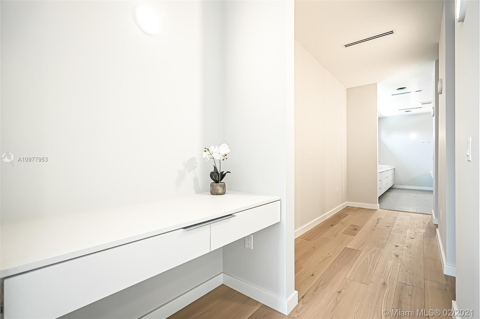 RIO VISTA C J HECTORS RES - Residential