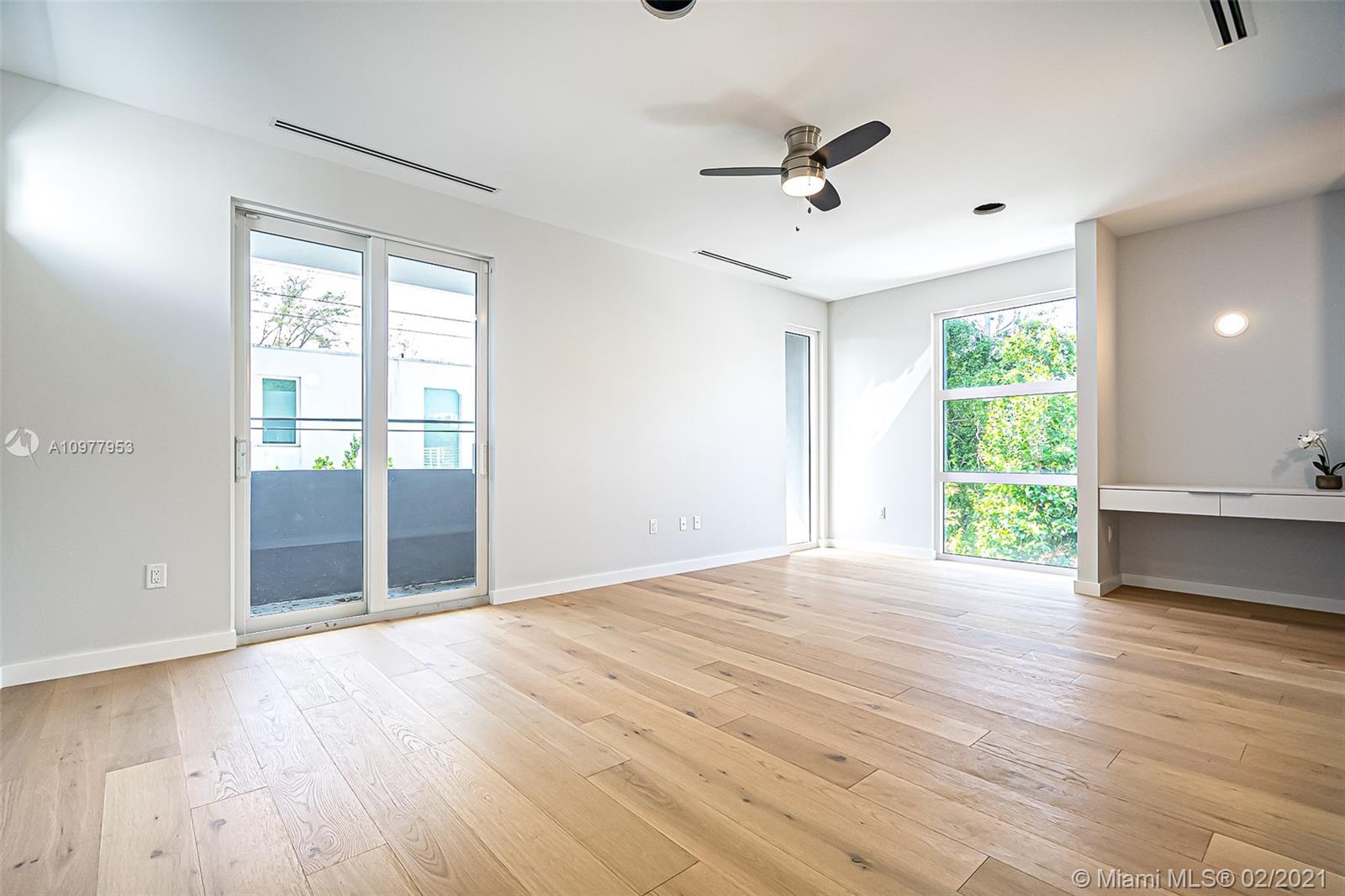 RIO VISTA C J HECTORS RES - Residential