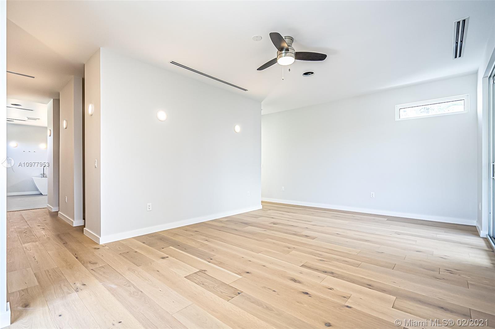 RIO VISTA C J HECTORS RES - Residential