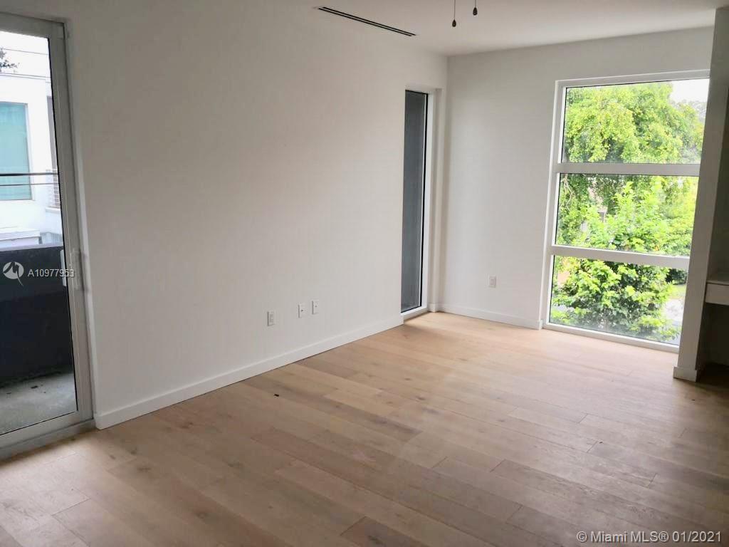 RIO VISTA C J HECTORS RES - Residential