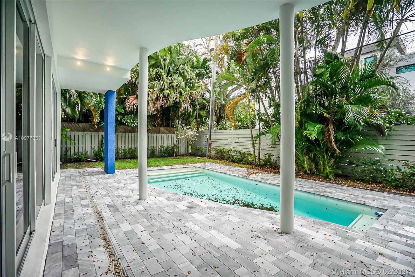 RIO VISTA C J HECTORS RES - Residential