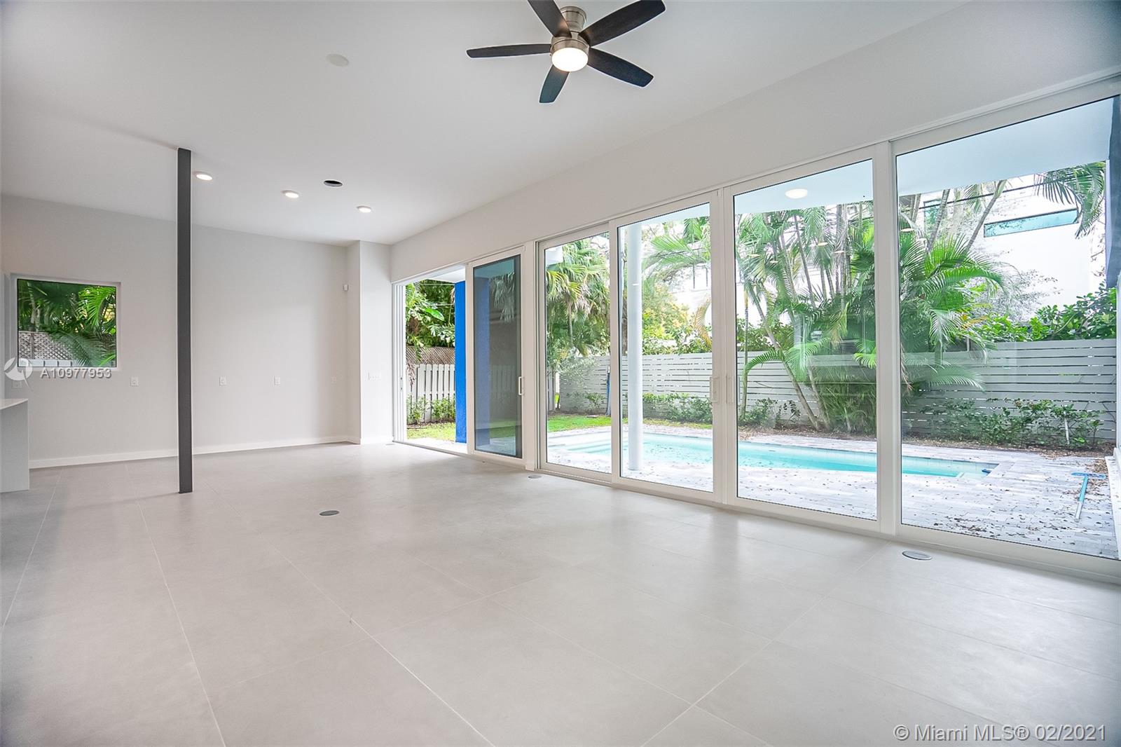 RIO VISTA C J HECTORS RES - Residential