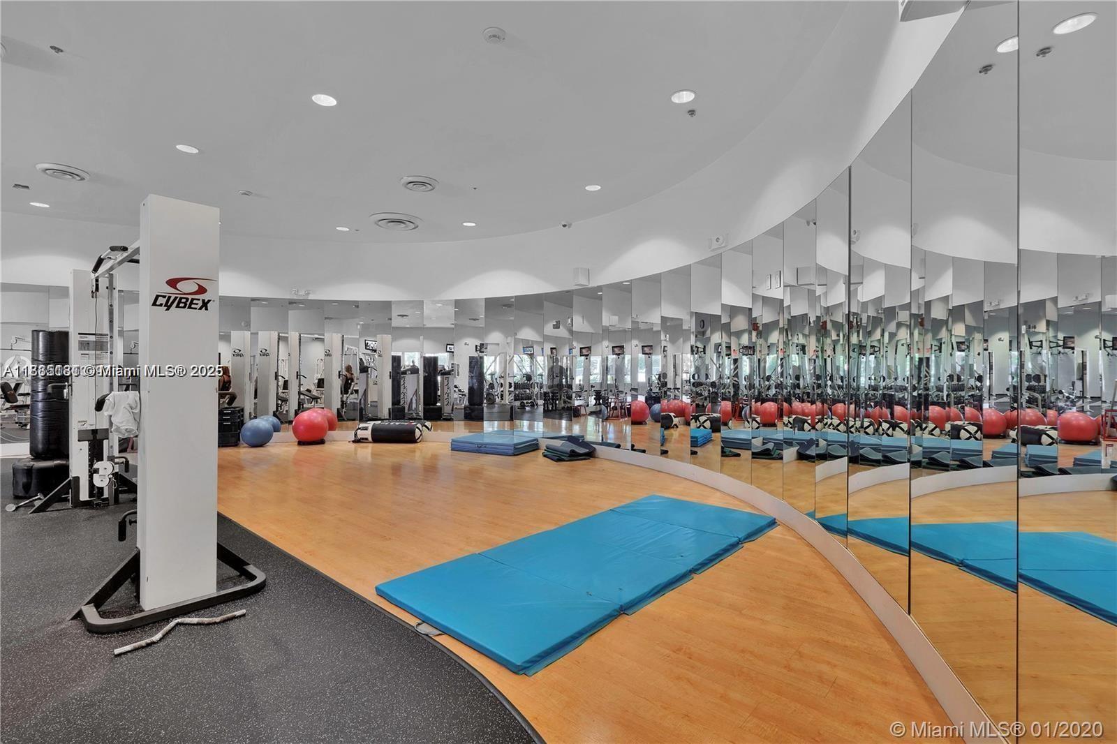 5600 CONDO - Residential