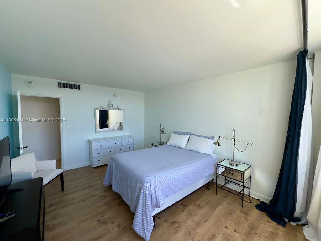 5600 CONDO - Residential