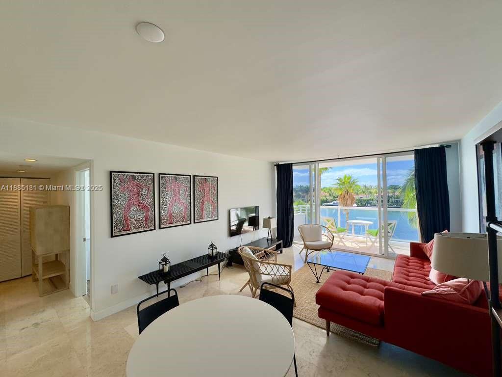 5600 Collins Ave 5L
