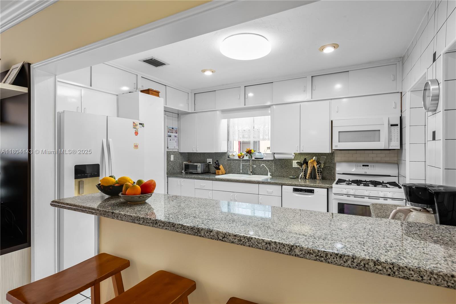 BISCAYNE BEACH-2ND ADDN - Residential