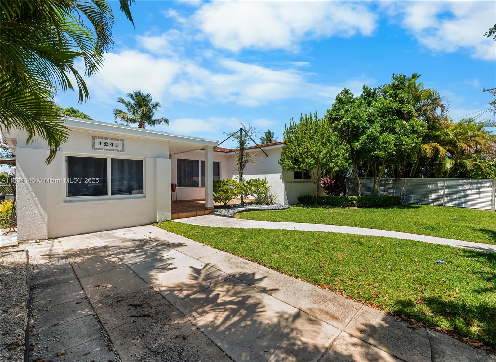 BISCAYNE BEACH-2ND ADDN - Residential