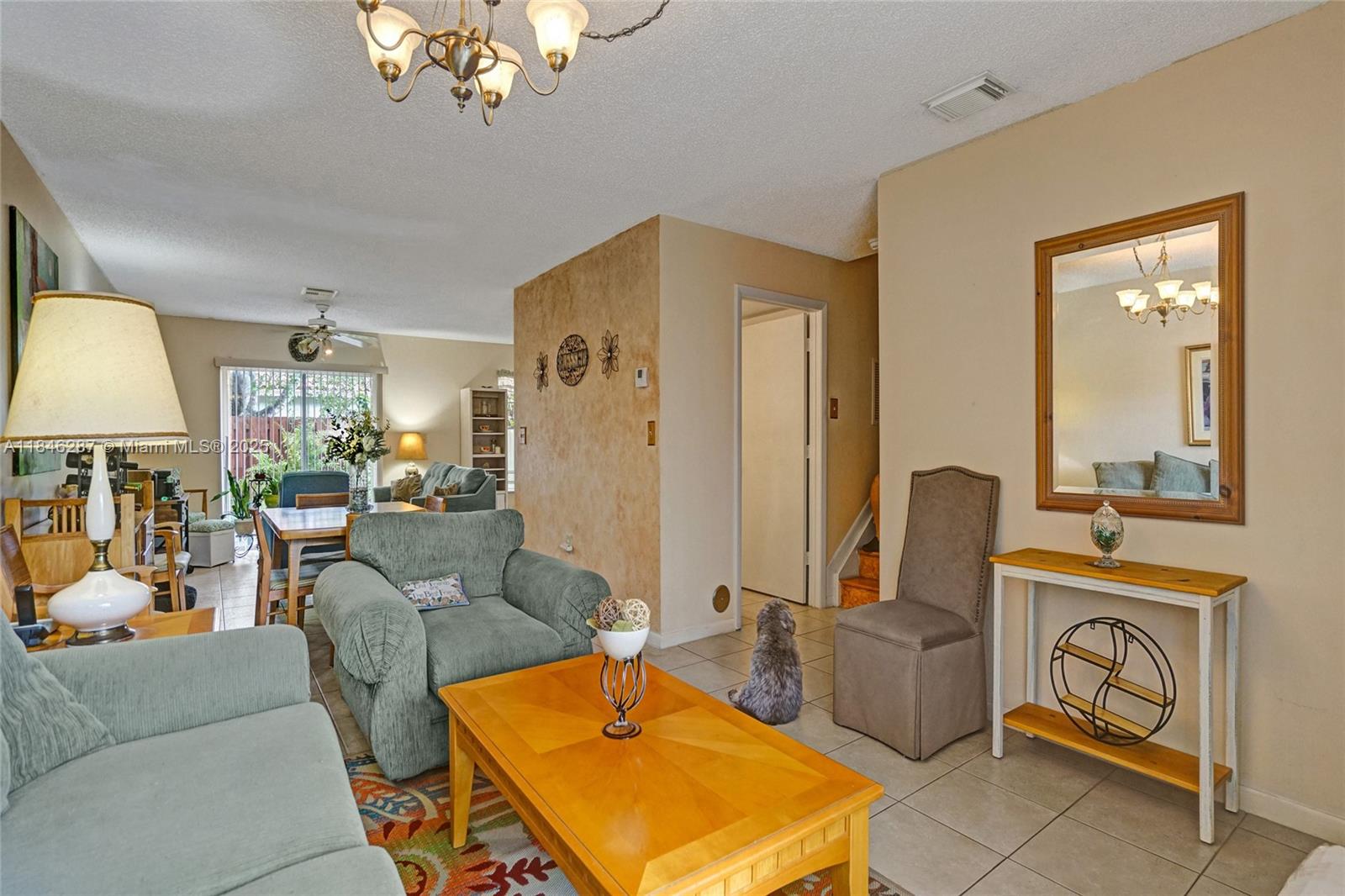 2241 SW 84th Ter, Miramar, FL, 33025/$420,000 4 2241 SW 84th Ter