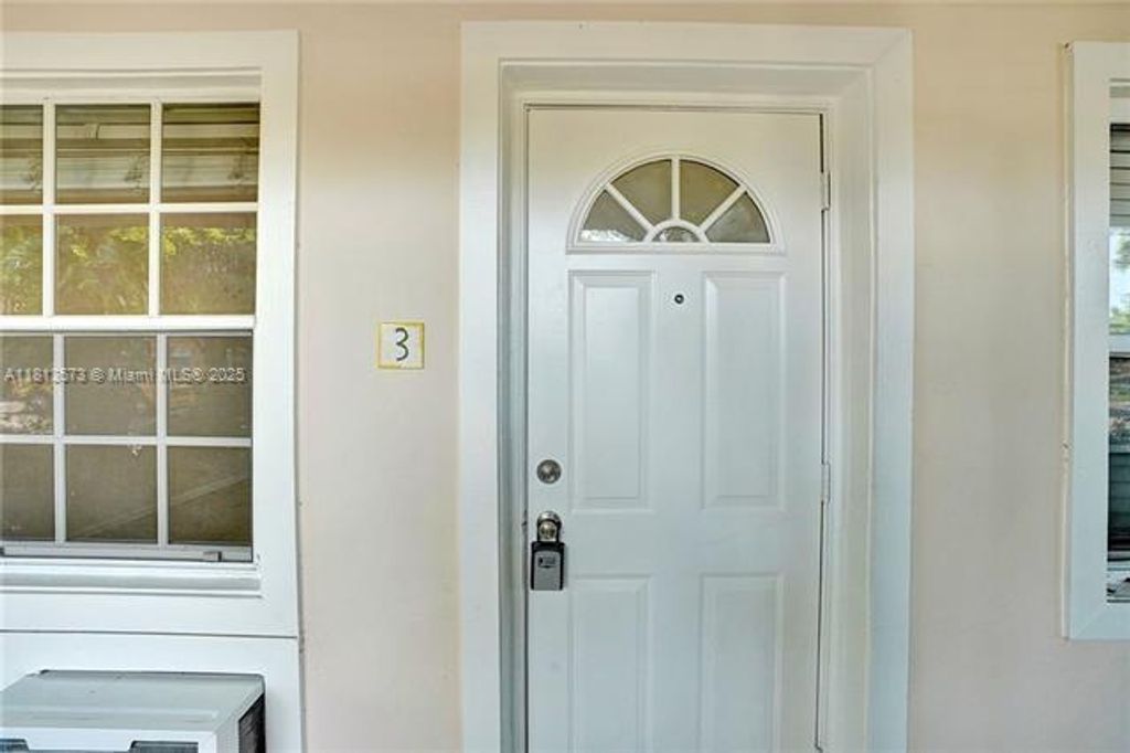 Photo of 1717 NE 12th St #3, Fort Lauderdale, FL 33304 (MLS # A11813573)