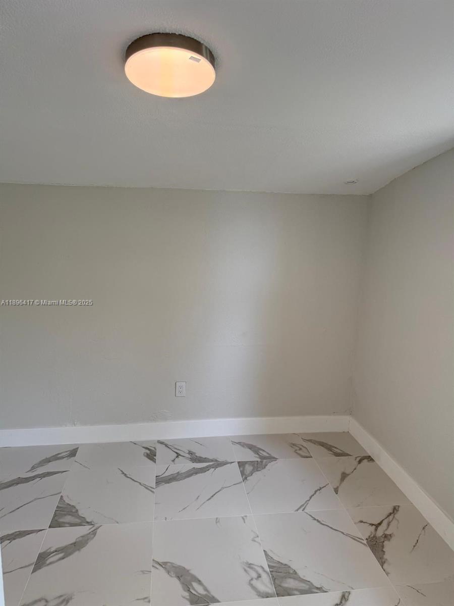 DILLARD PARK ESTATES 1ST - Residential Lease