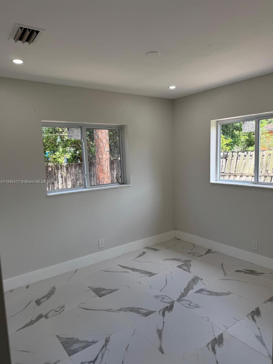 DILLARD PARK ESTATES 1ST - Residential Lease