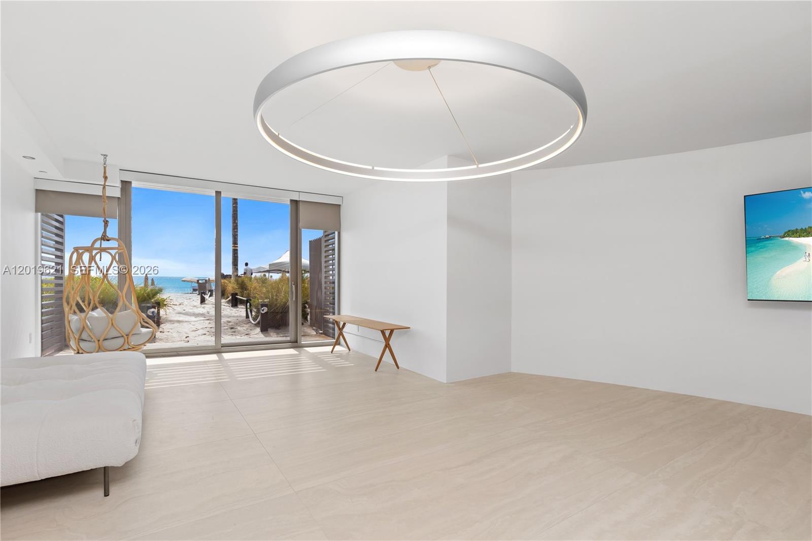 18975 Collins Ave 2202/C-1