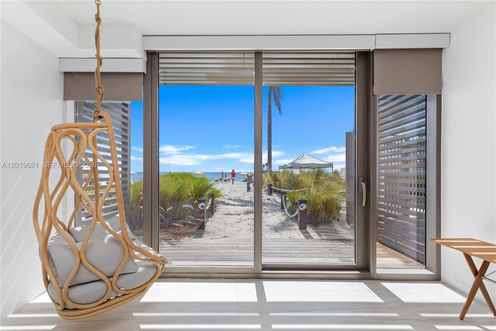 18975 Collins Ave 2202/C-1