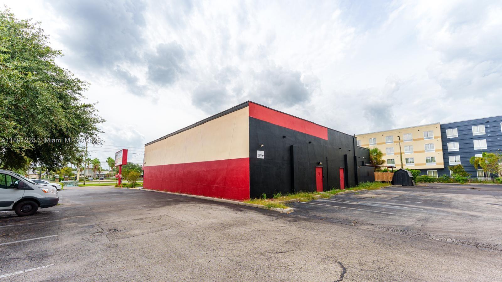 View photos, virtual tours, details... 6071 W IRLO BRONSON MEMORIAL HWY