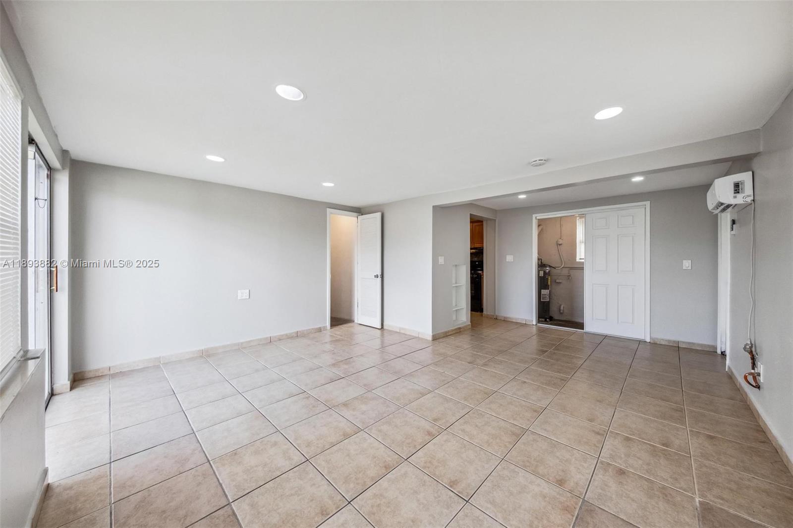 MIAMI GARDENS ESTATES SEC - Residential