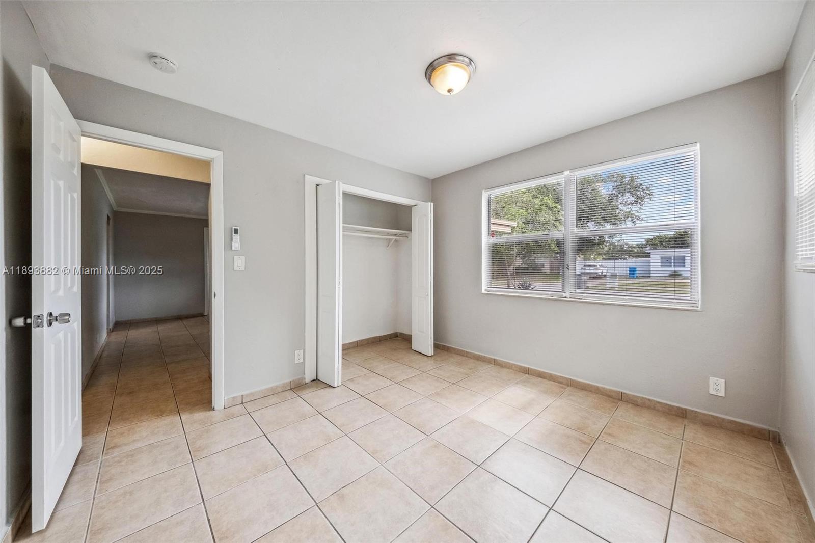 MIAMI GARDENS ESTATES SEC - Residential