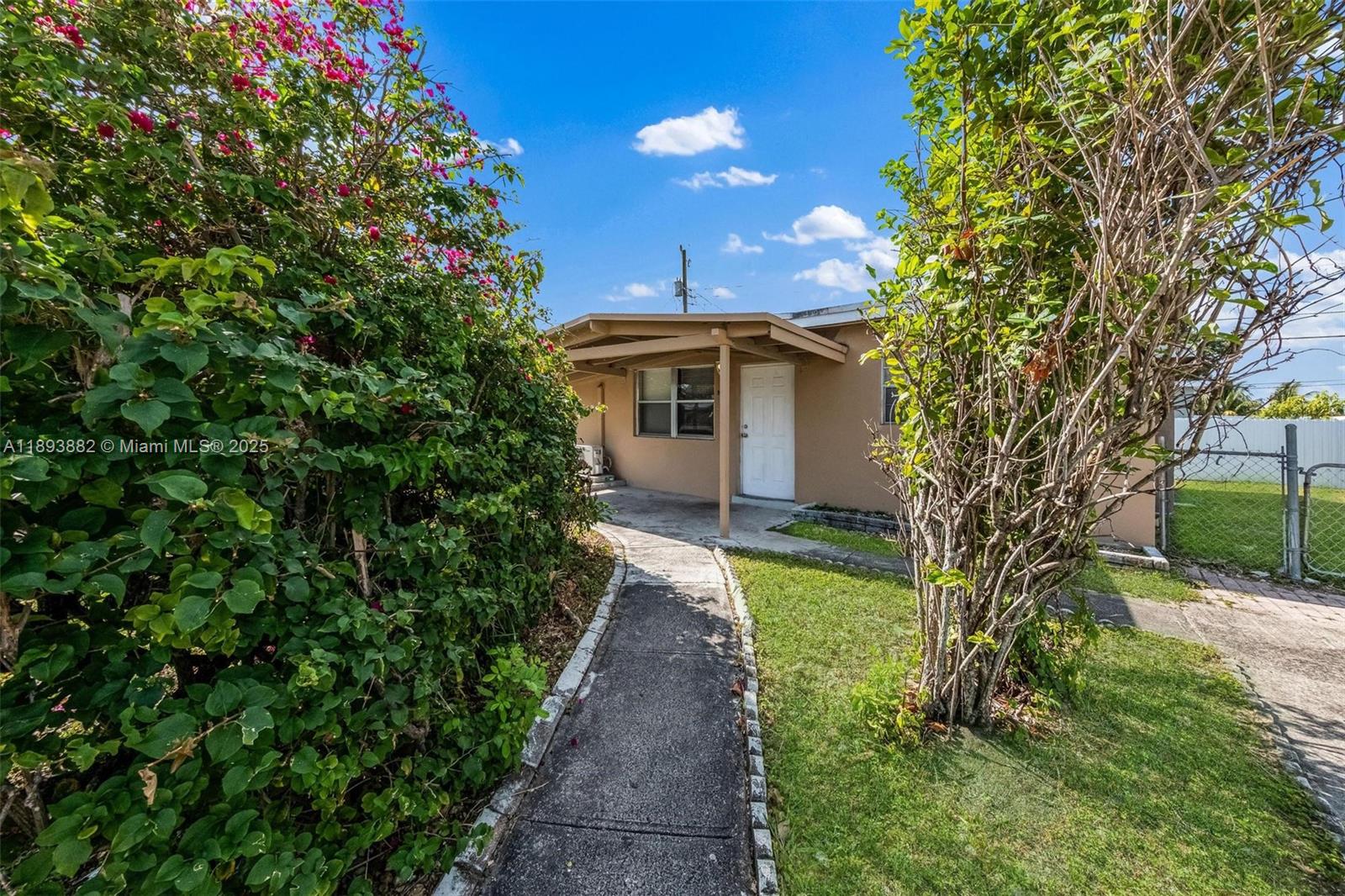 MIAMI GARDENS ESTATES SEC - Residential