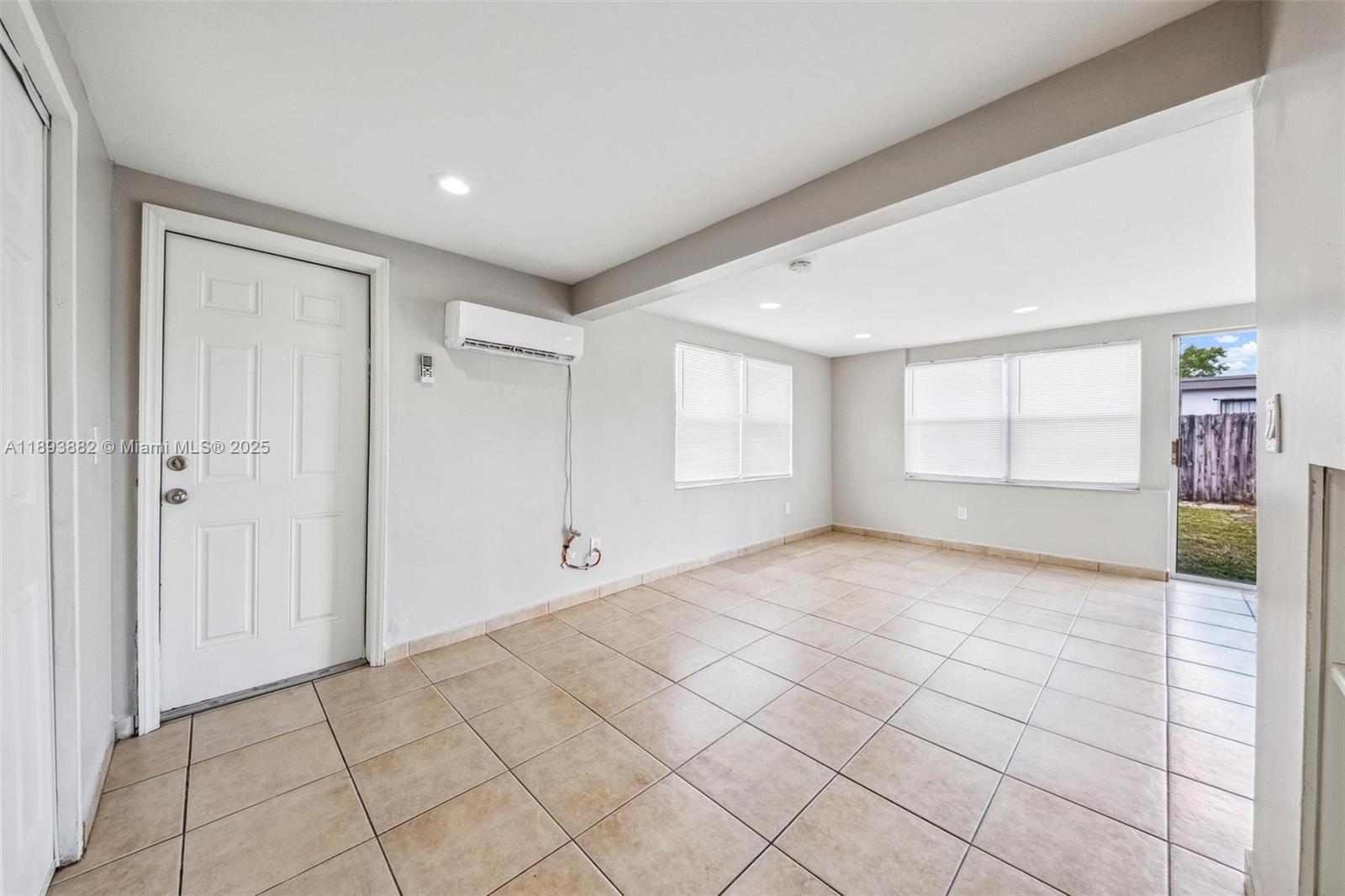 MIAMI GARDENS ESTATES SEC - Residential