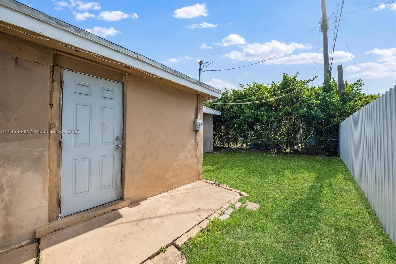 MIAMI GARDENS ESTATES SEC - Residential