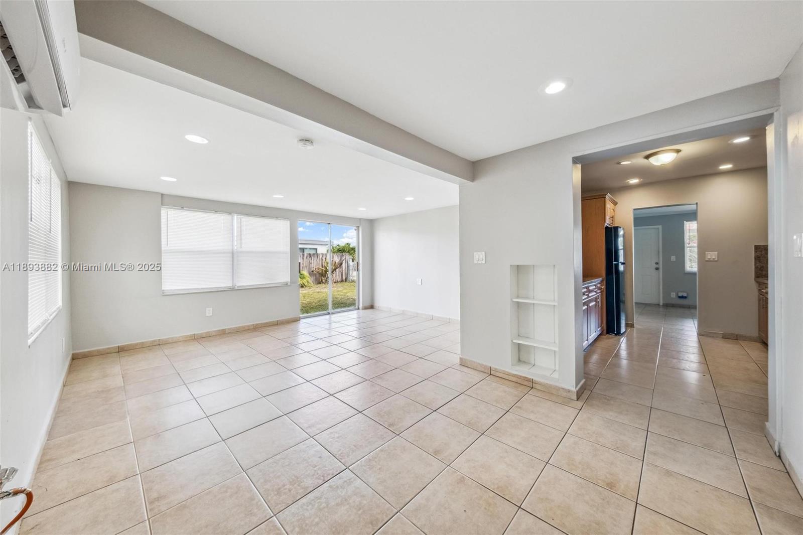 MIAMI GARDENS ESTATES SEC - Residential