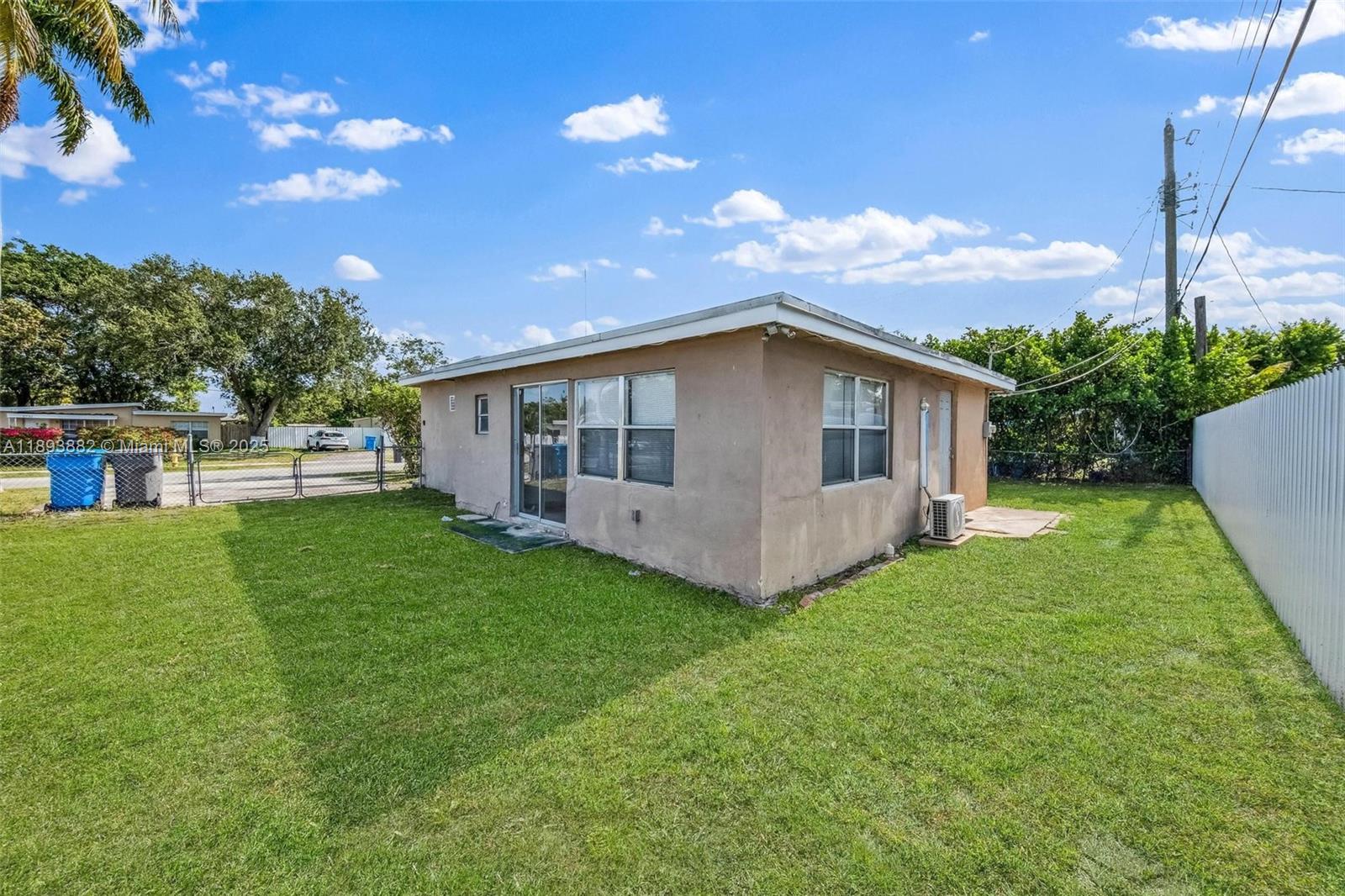 MIAMI GARDENS ESTATES SEC - Residential