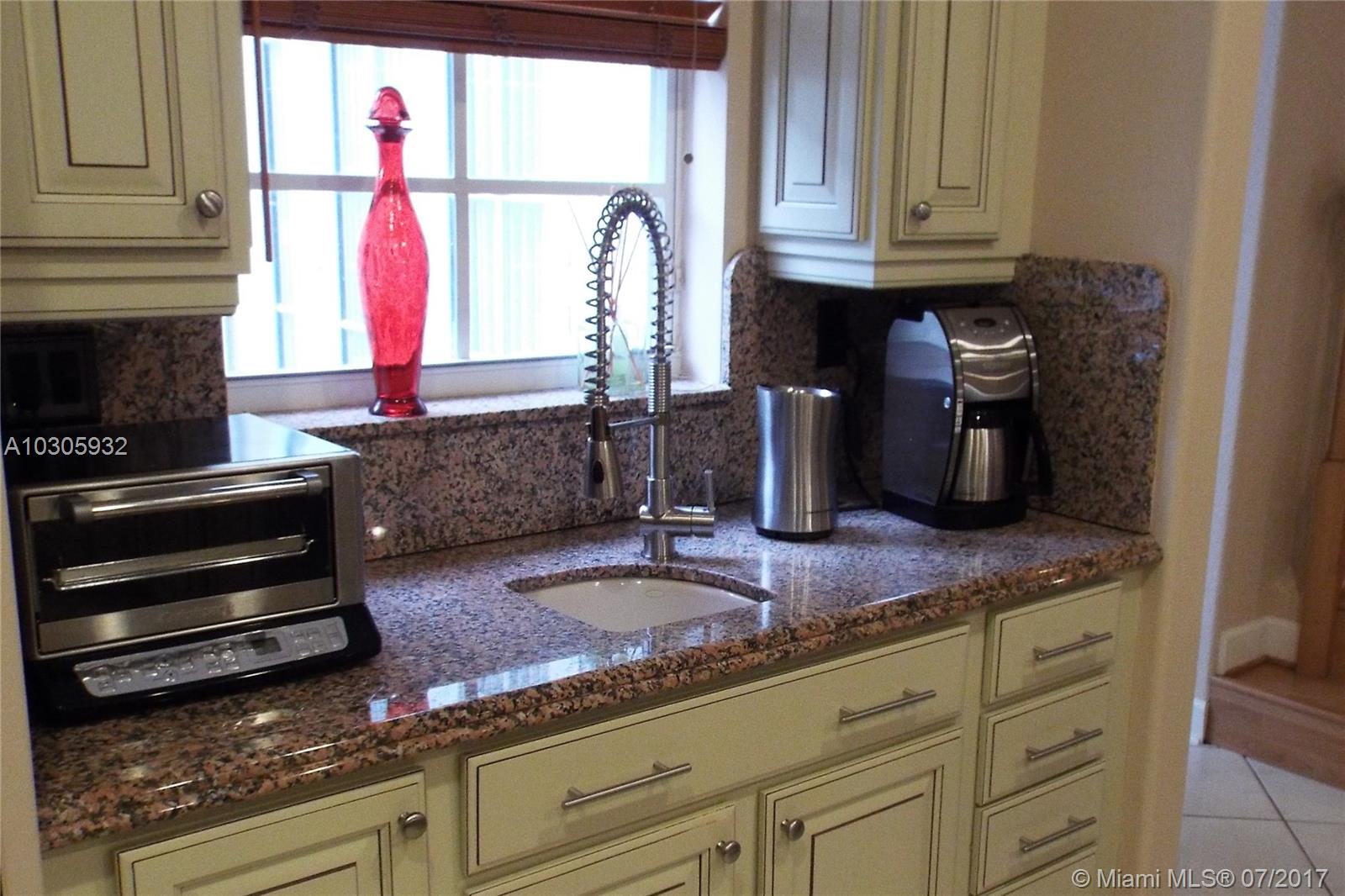 DORAL ISLES VENETIA - Residential Lease