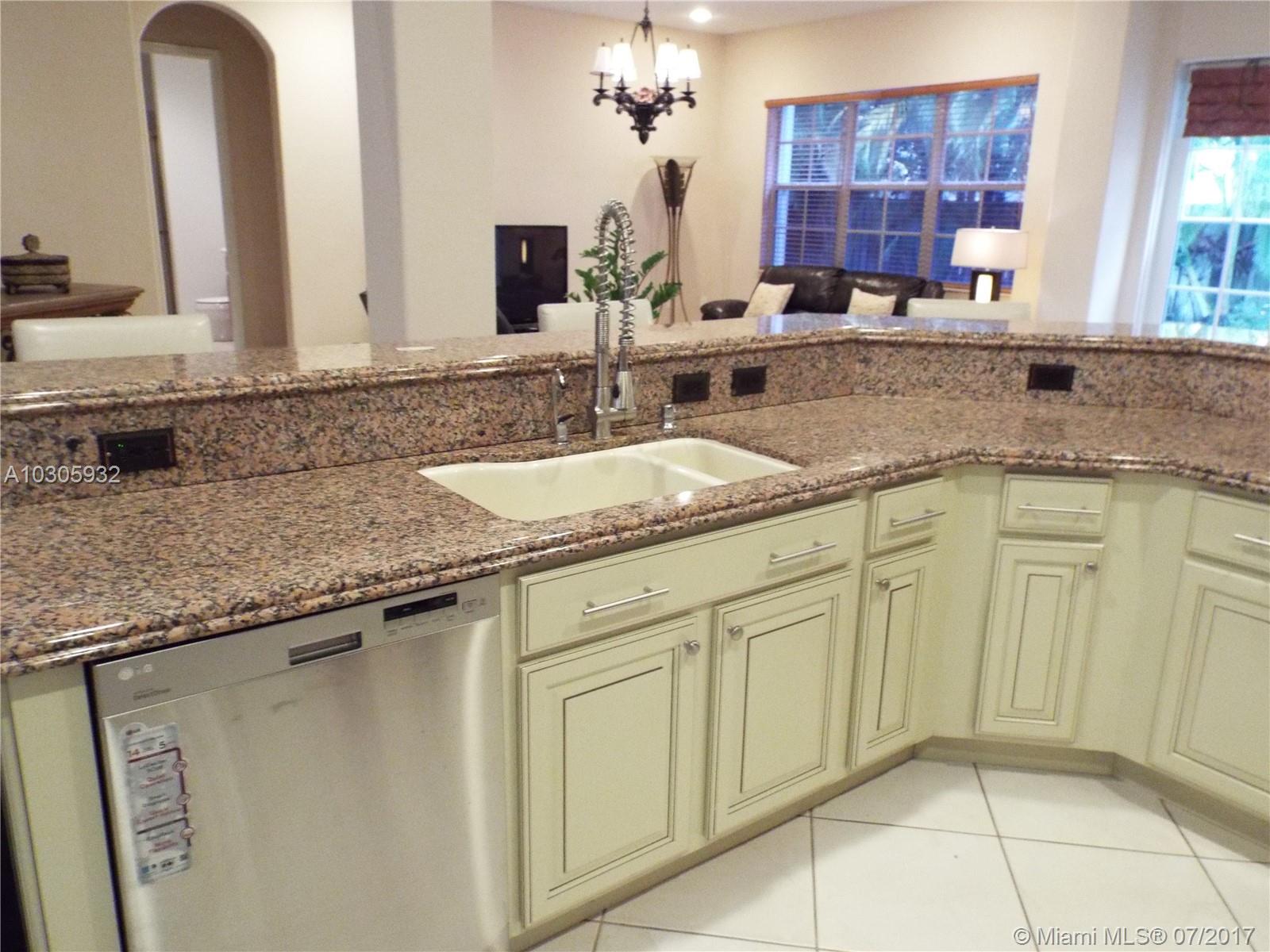 DORAL ISLES VENETIA - Residential Lease