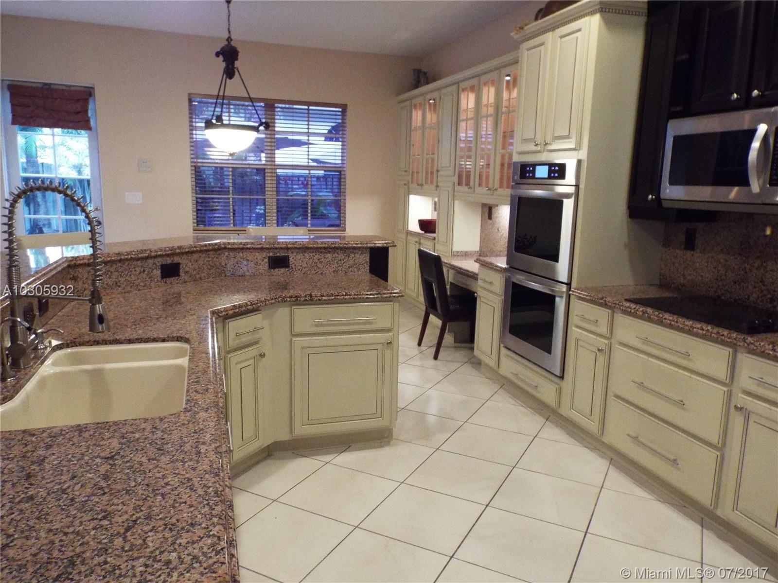 DORAL ISLES VENETIA - Residential Lease