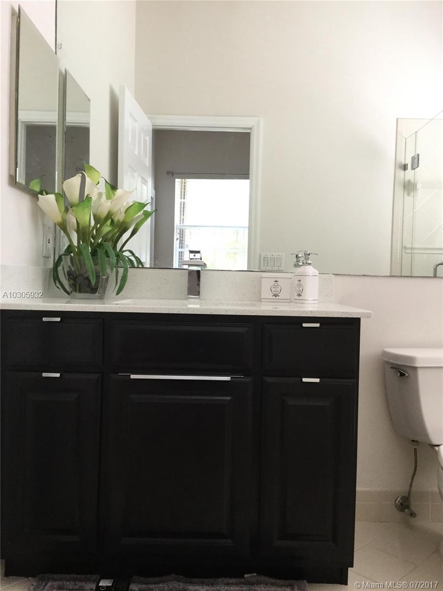 DORAL ISLES VENETIA - Residential Lease