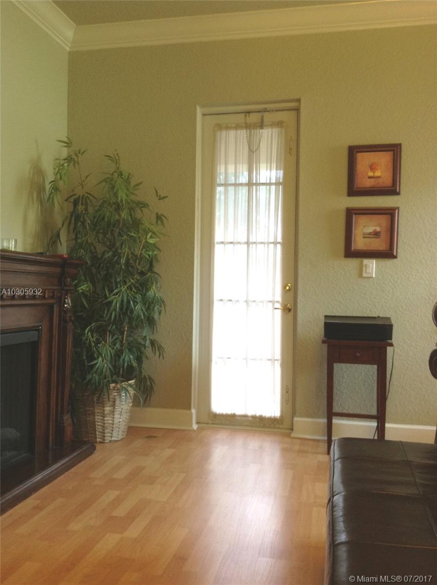 DORAL ISLES VENETIA - Residential Lease