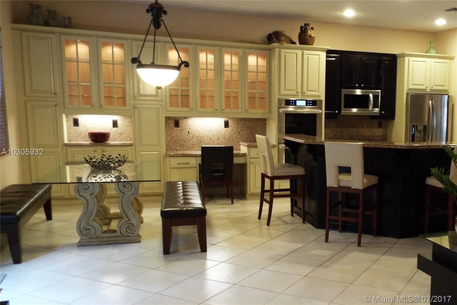 DORAL ISLES VENETIA - Residential Lease