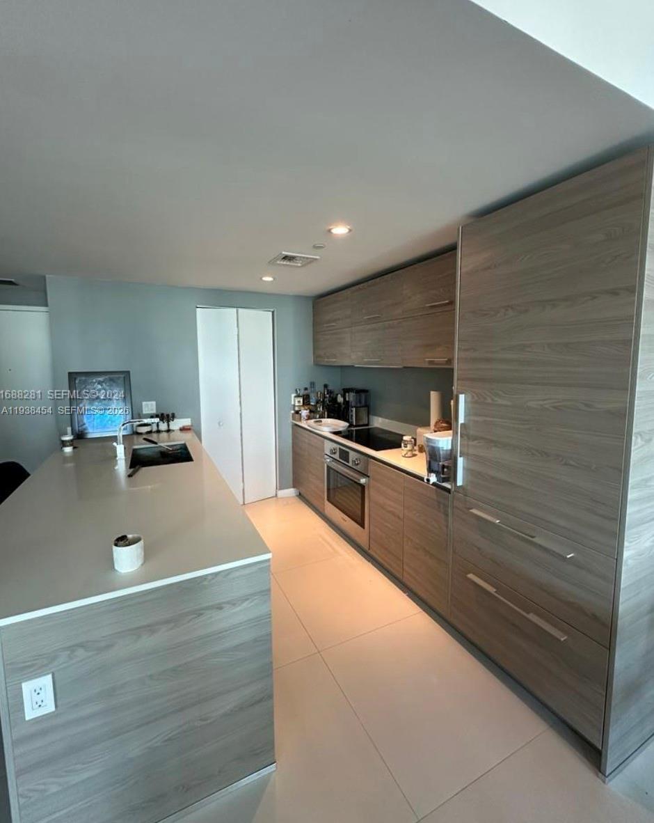 1300 S Miami Ave 1604