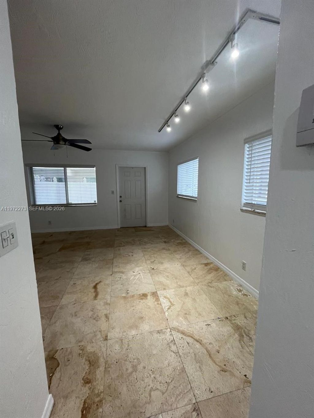 Photo of 1856 NE 46th St #F4, Fort Lauderdale, FL 33308 (MLS # A11972273)