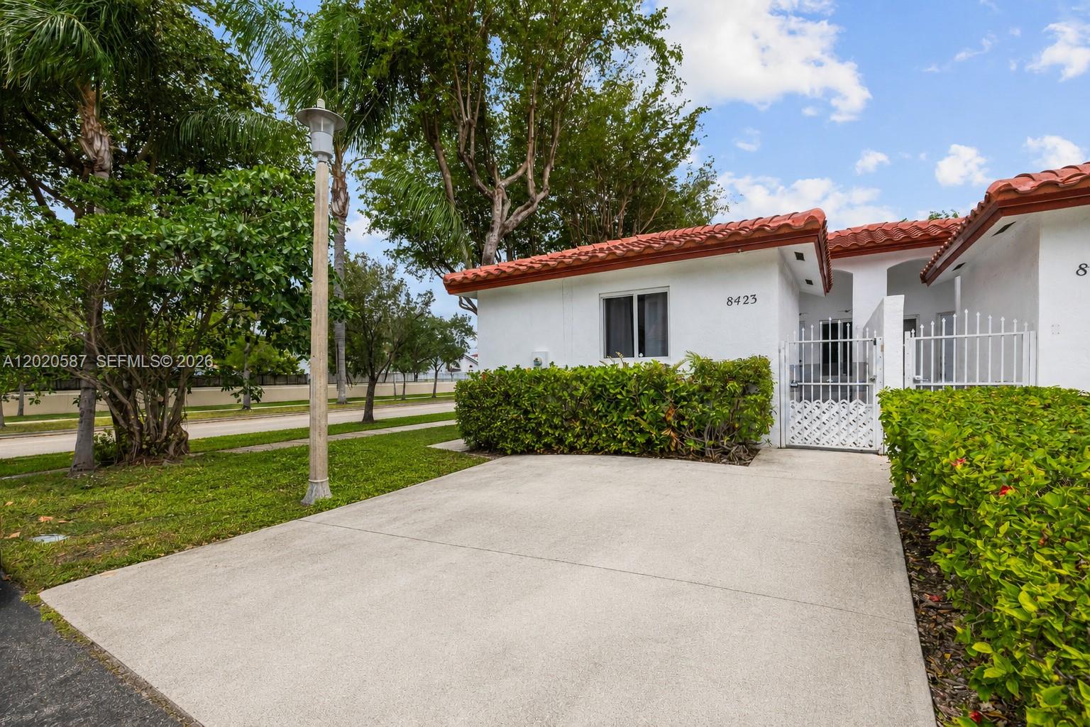 SAGA BAY TOWNHOMES - Residential