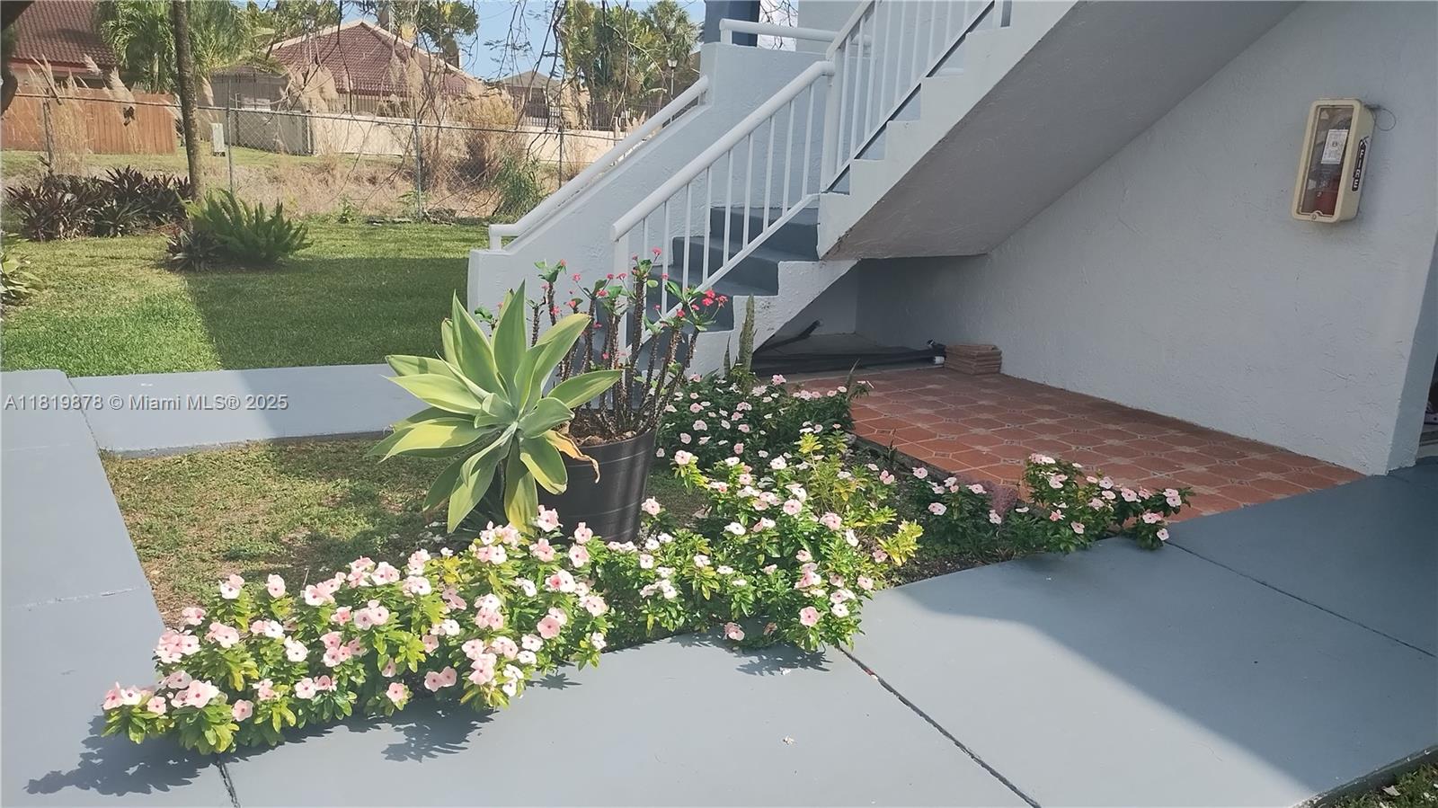 6225 Sw 131st Ct 103, Miami, Broward County, Florida - 2 Bedrooms  
2 Bathrooms - 