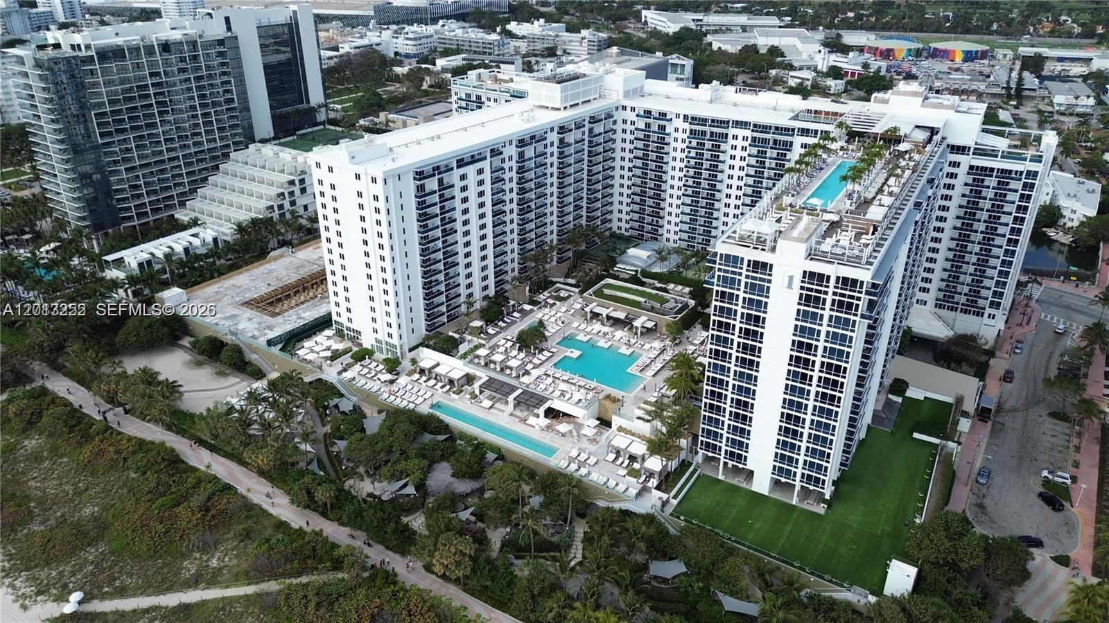 RONEY PALACE CONDO - Residential Lease