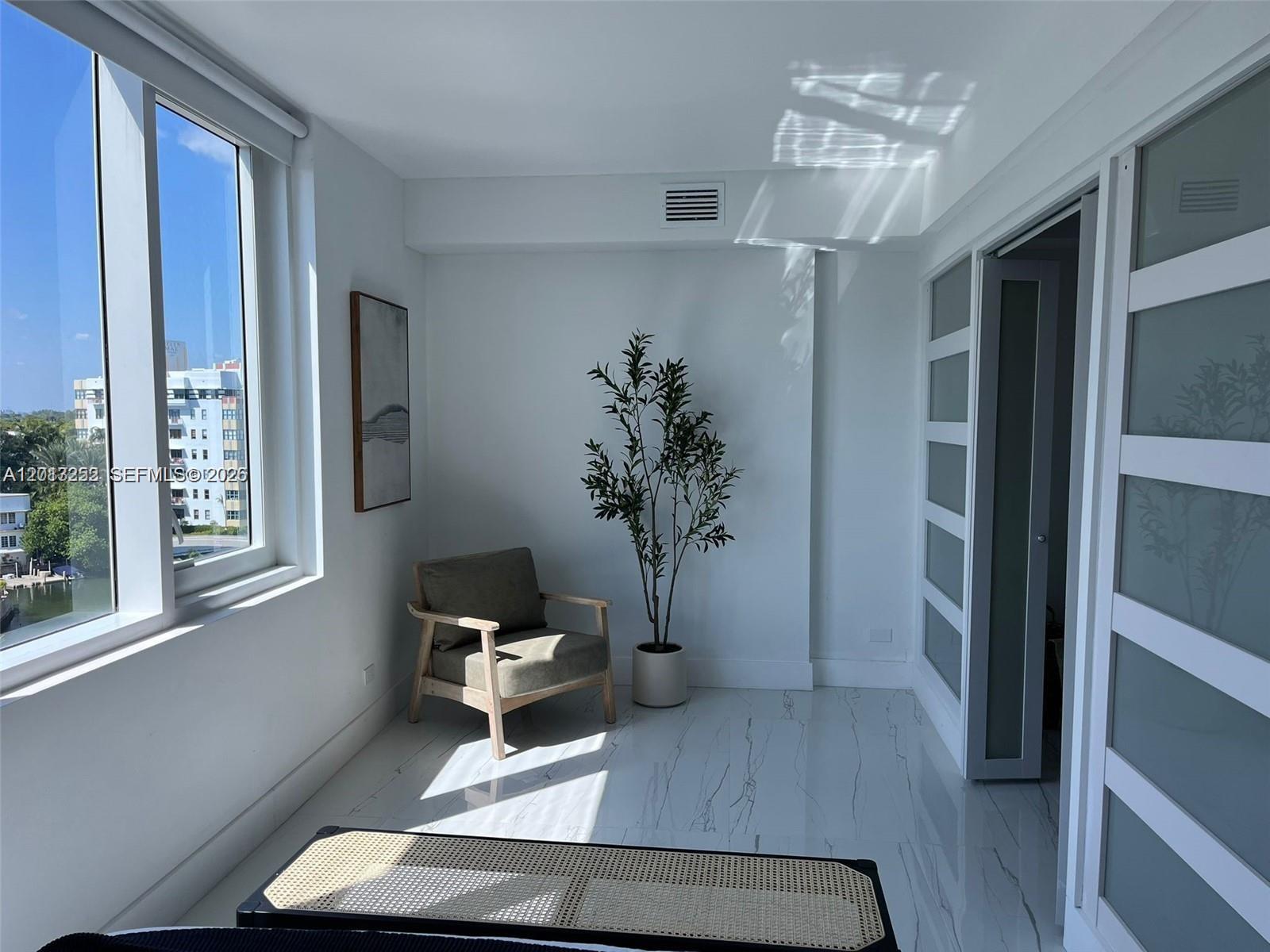 RONEY PALACE CONDO - Residential Lease