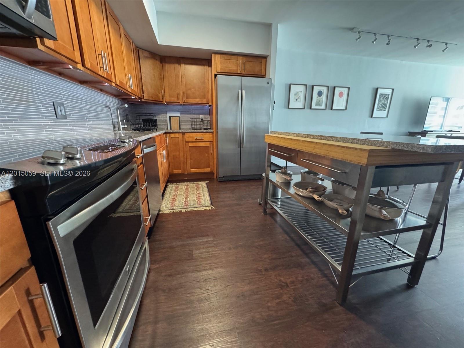 OCEANVIEW BUILDING B COND - Residential Lease