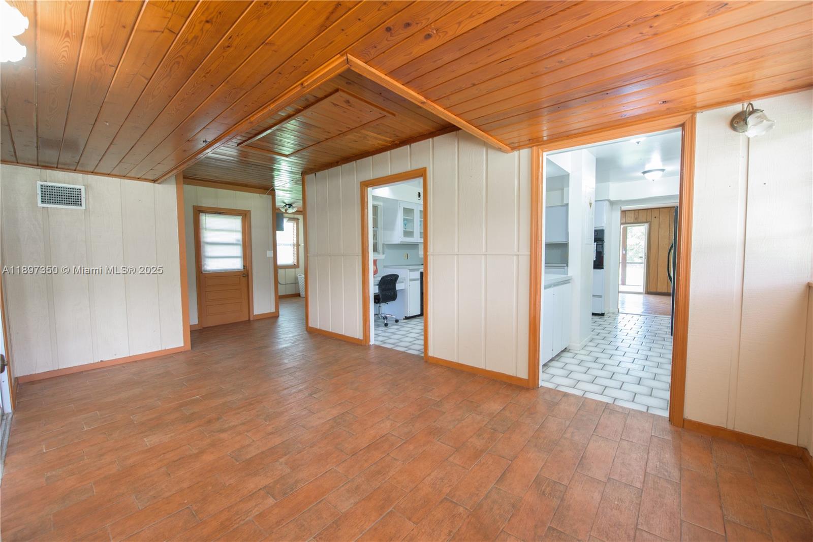 Redland - Residential Lease