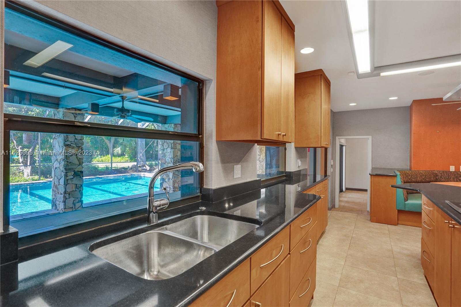 RIDGELINE ESTATES - Residential