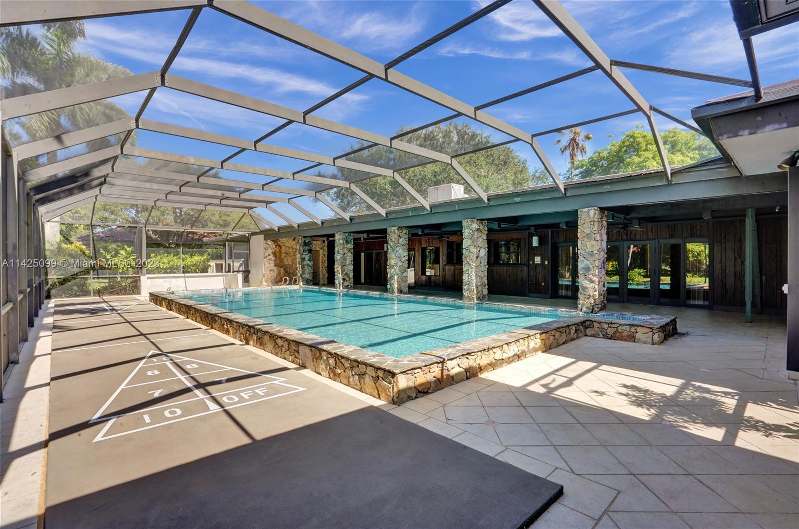 RIDGELINE ESTATES - Residential