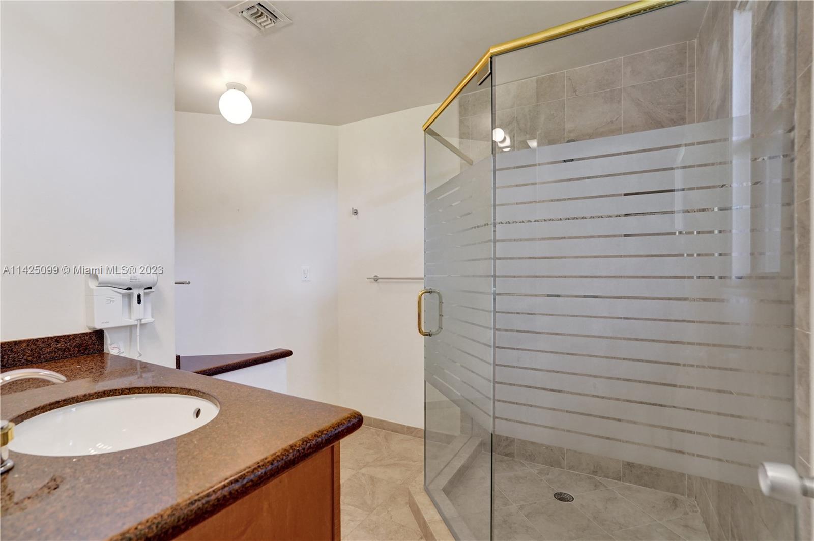 RIDGELINE ESTATES - Residential